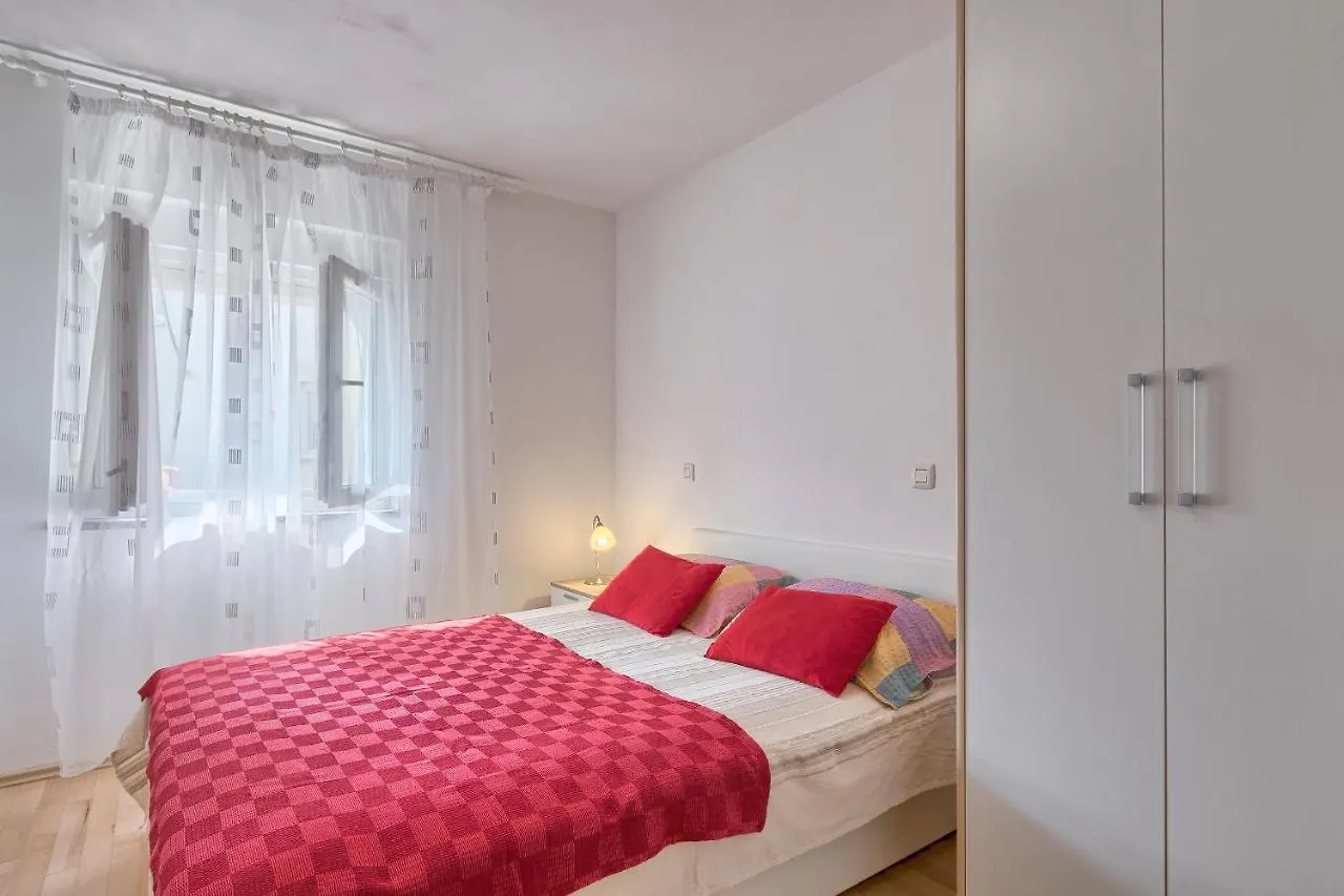 Alen Apartment Pula
