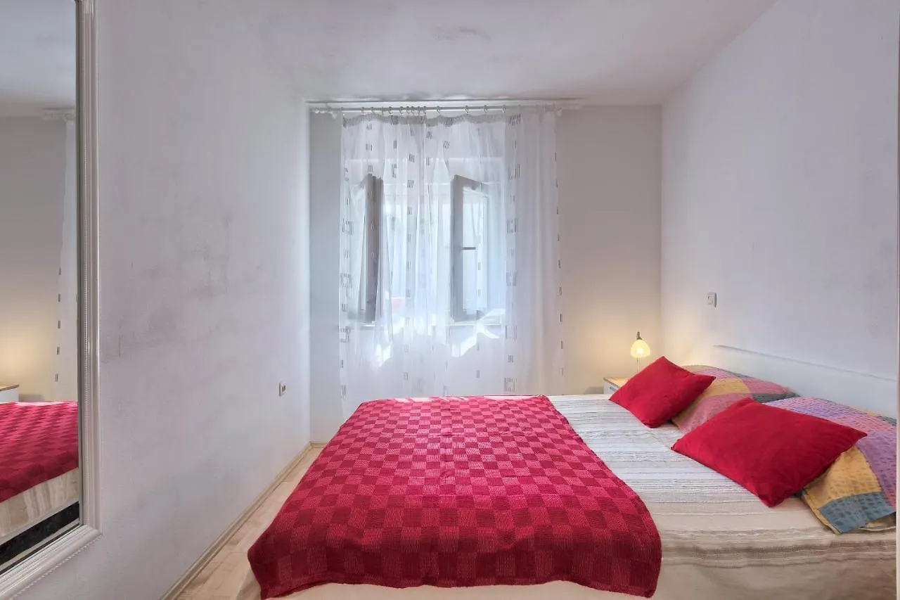Alen Apartment Pula